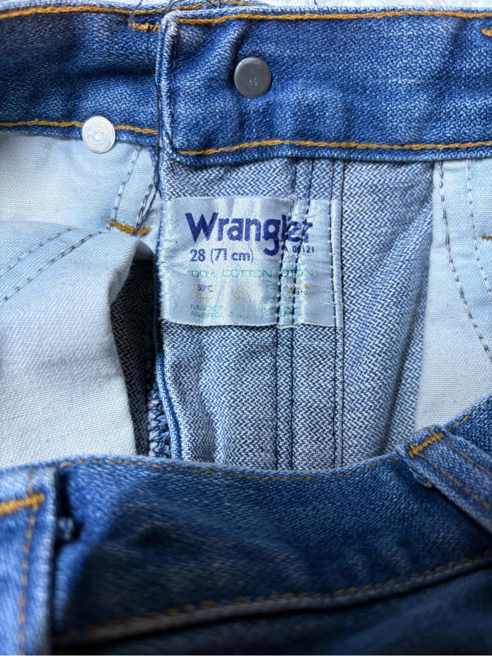 Vintage Wrangler Blue High-Rise Wide Leg Jeans - Picture 7 of 9